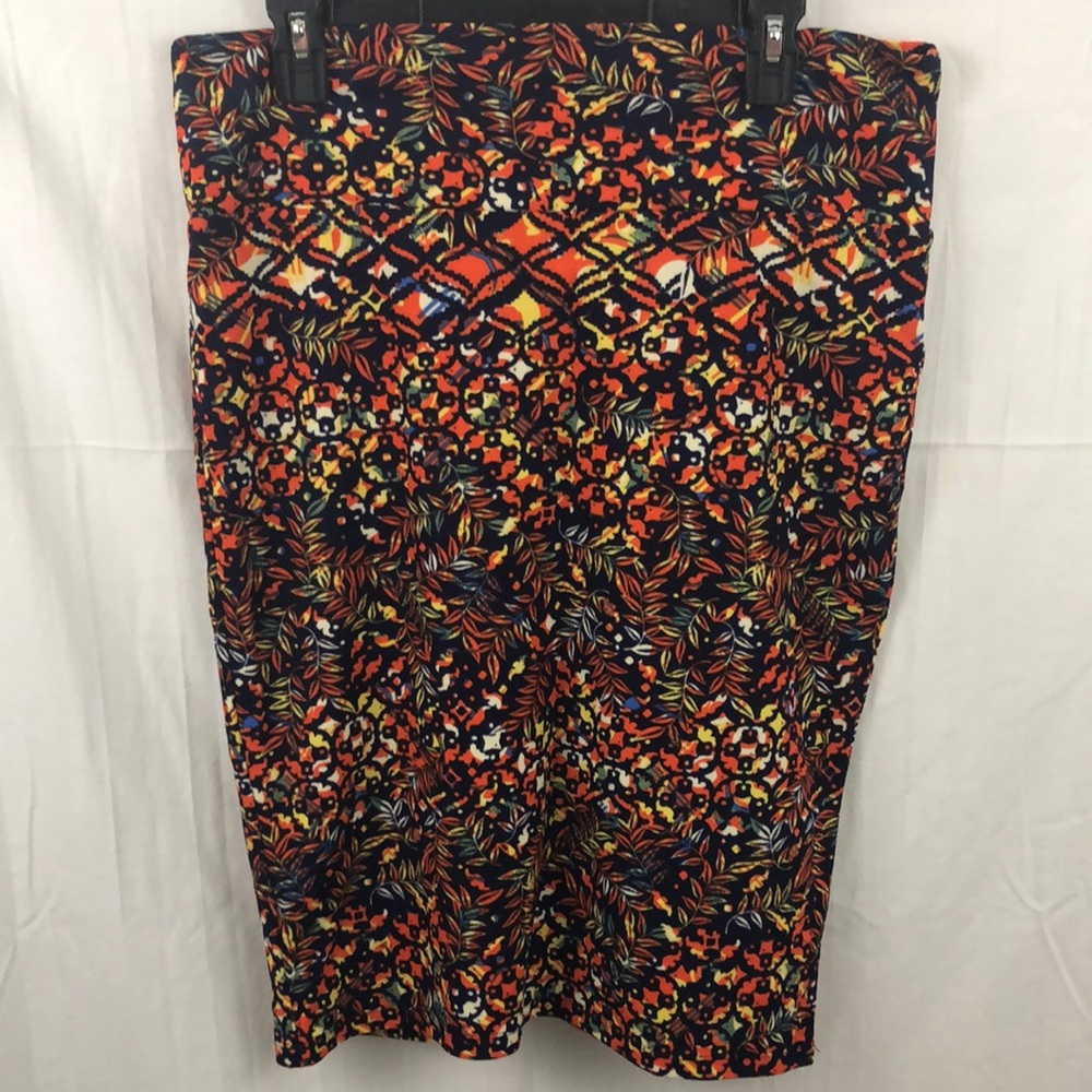 Large Lularoe Cassie Skirt